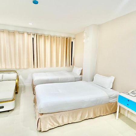 Abcyq Hotel Bangkok Exterior photo