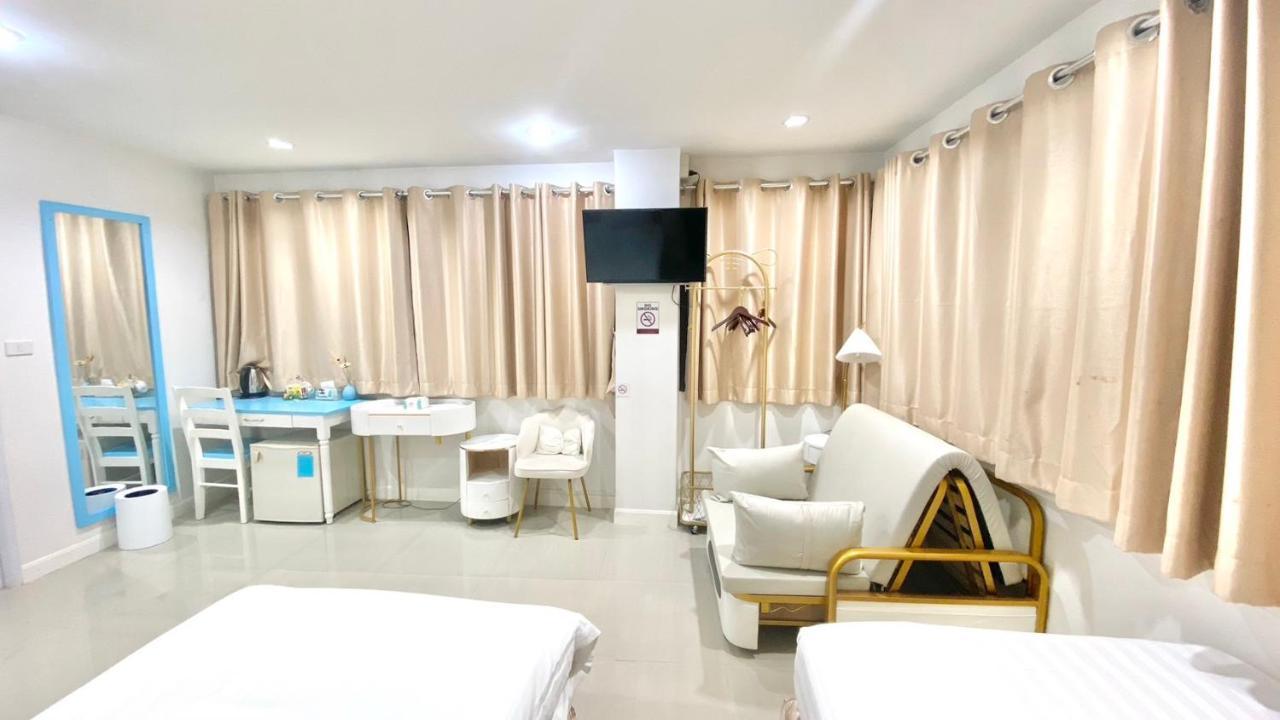 Abcyq Hotel Bangkok Exterior photo